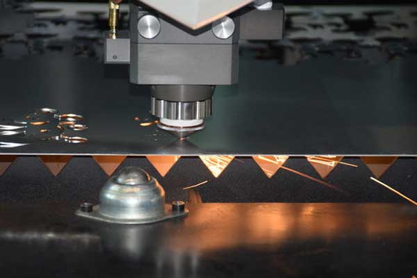 激光切割机切割厚板的技术难点分析